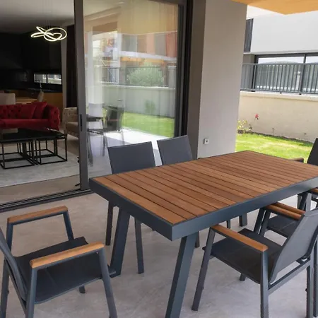 فيلة Merkez 4 Odalarbanyolu