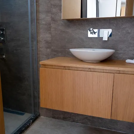 Merkez 4 Odalarbanyolu Villa Çeşme