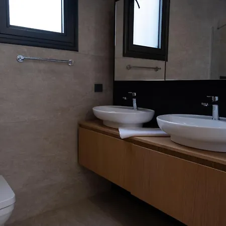 Merkez 4 Odalarbanyolu Villa *